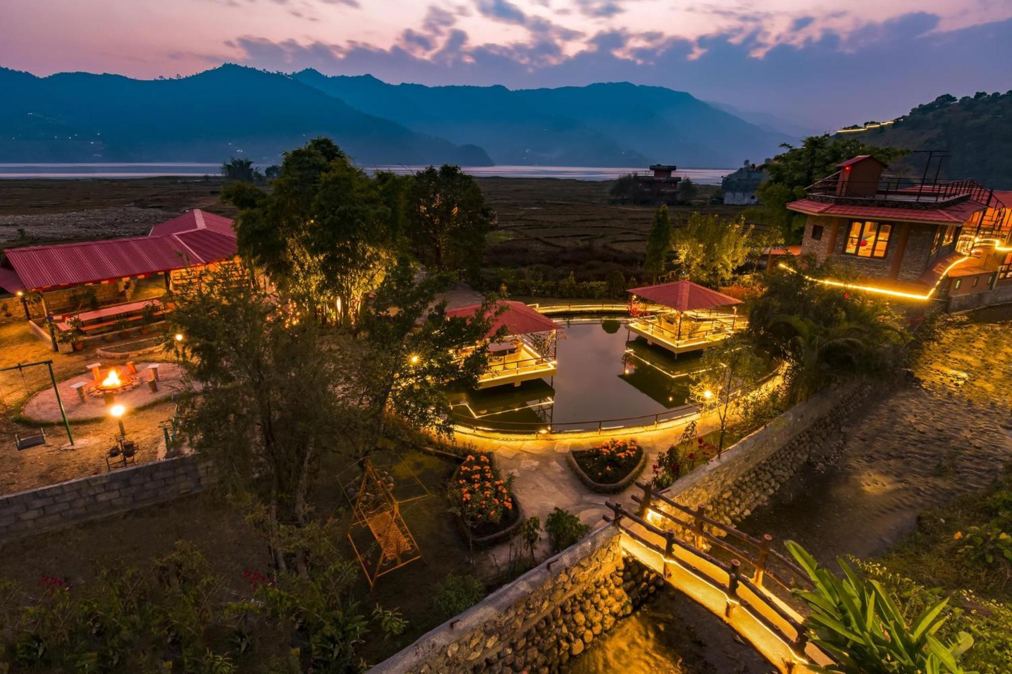 ซอสเทล โภครา Hostel โพคารา ภายนอก รูปภาพ